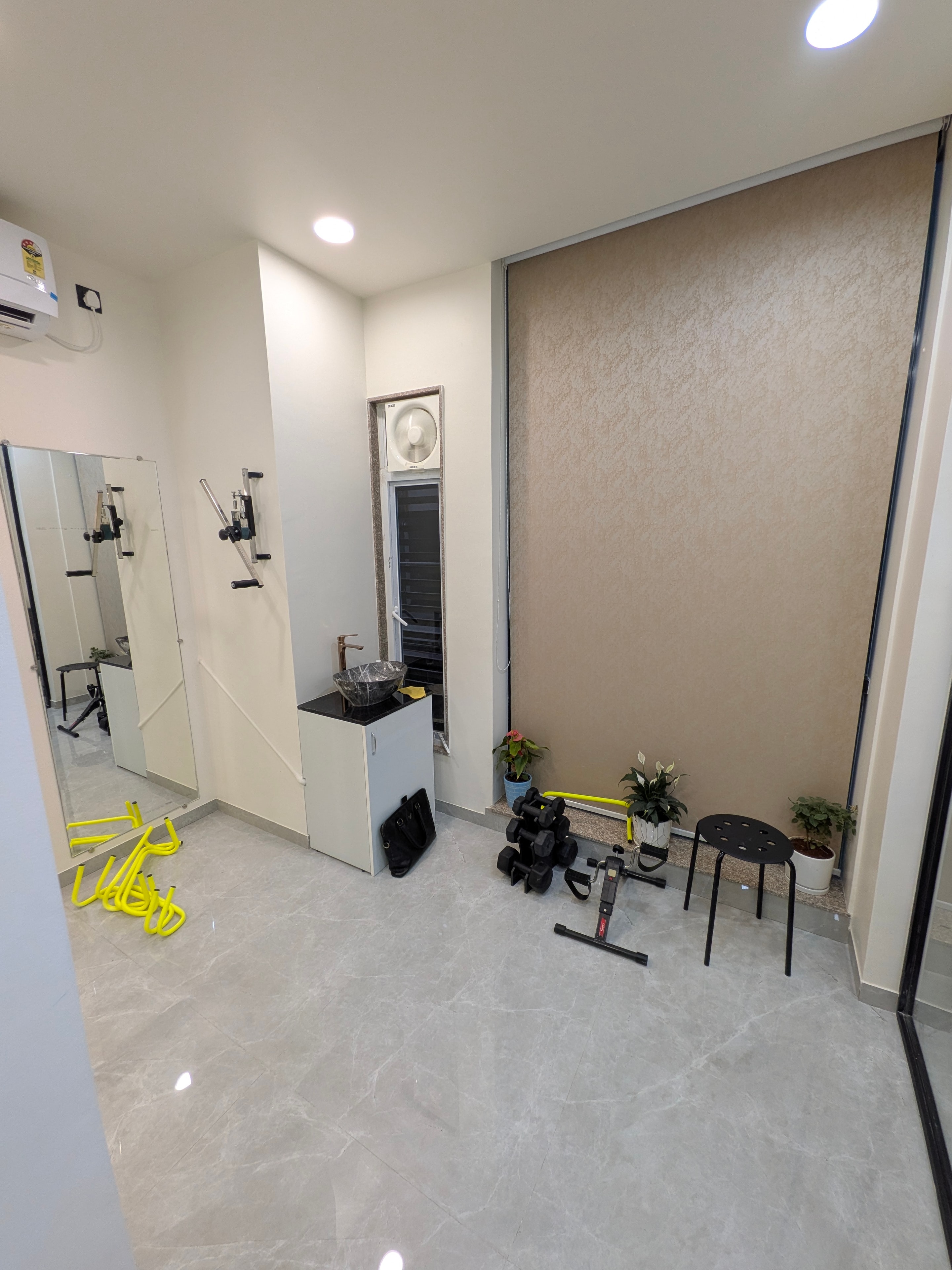 Rehabilitation exercise room